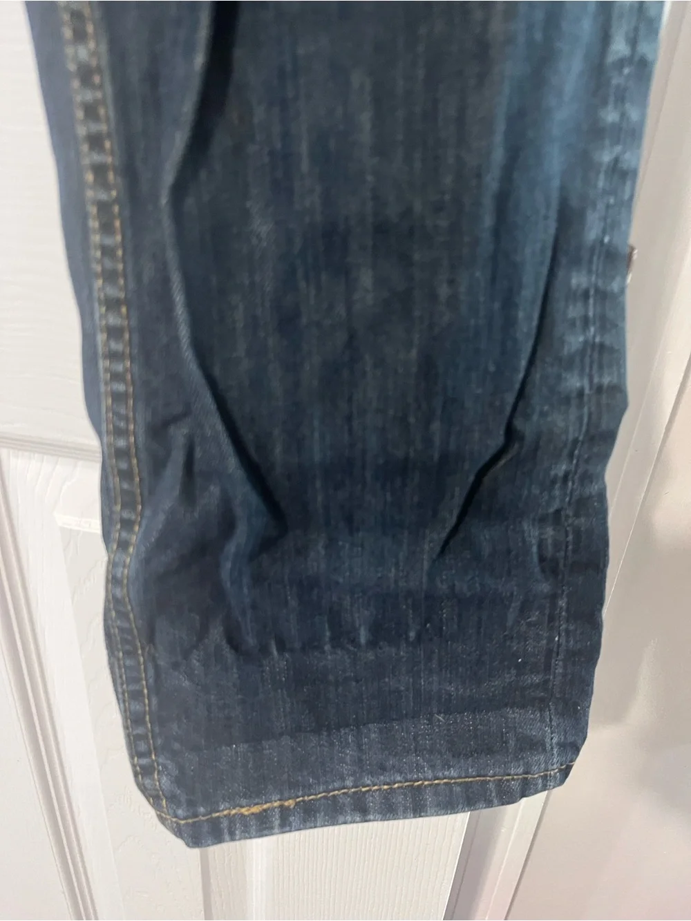 Levi’s 508 32x34 blue distressed men’s zip button